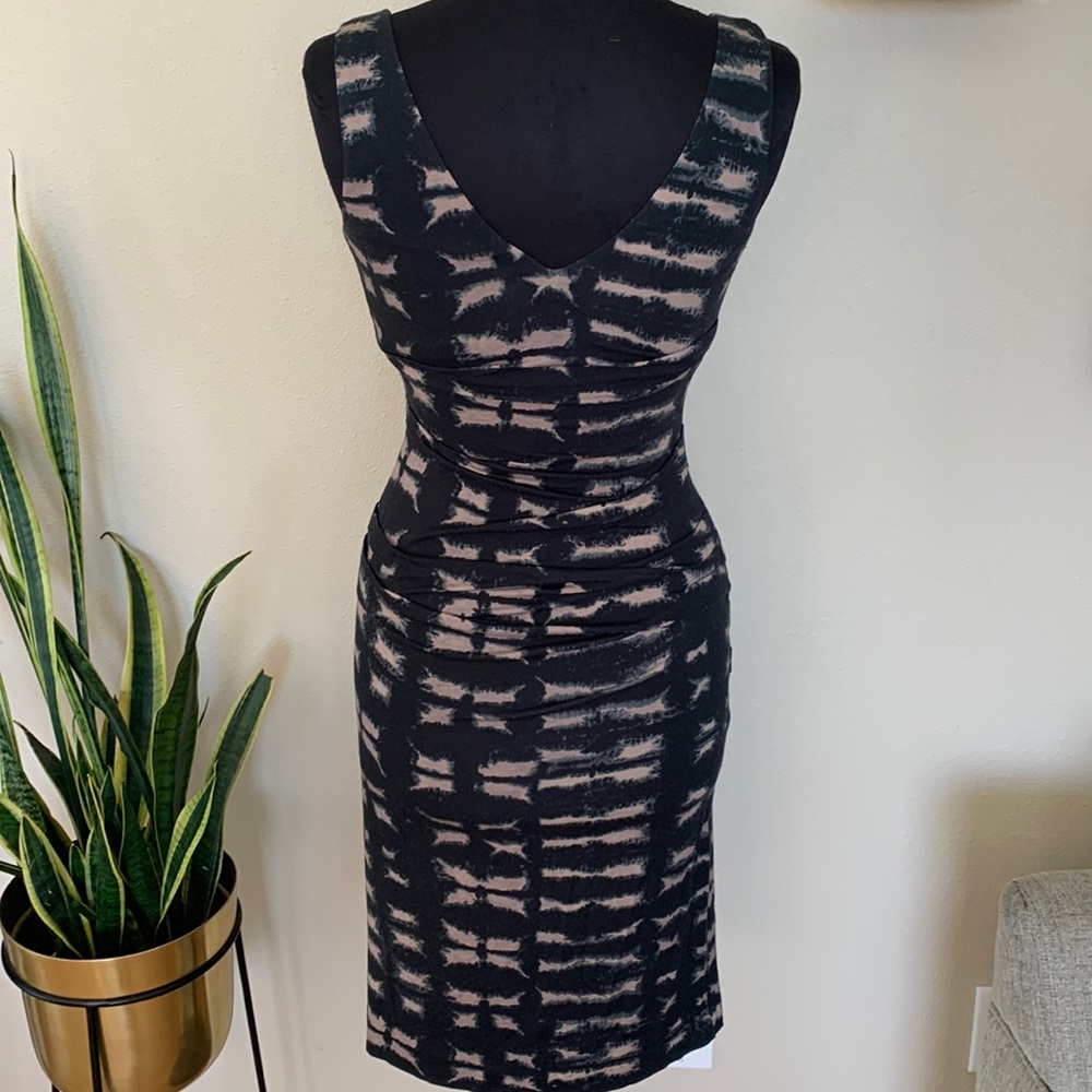 Nicole Miller Artelier tie dye ruched bodycon dress - Picture 5 of 9